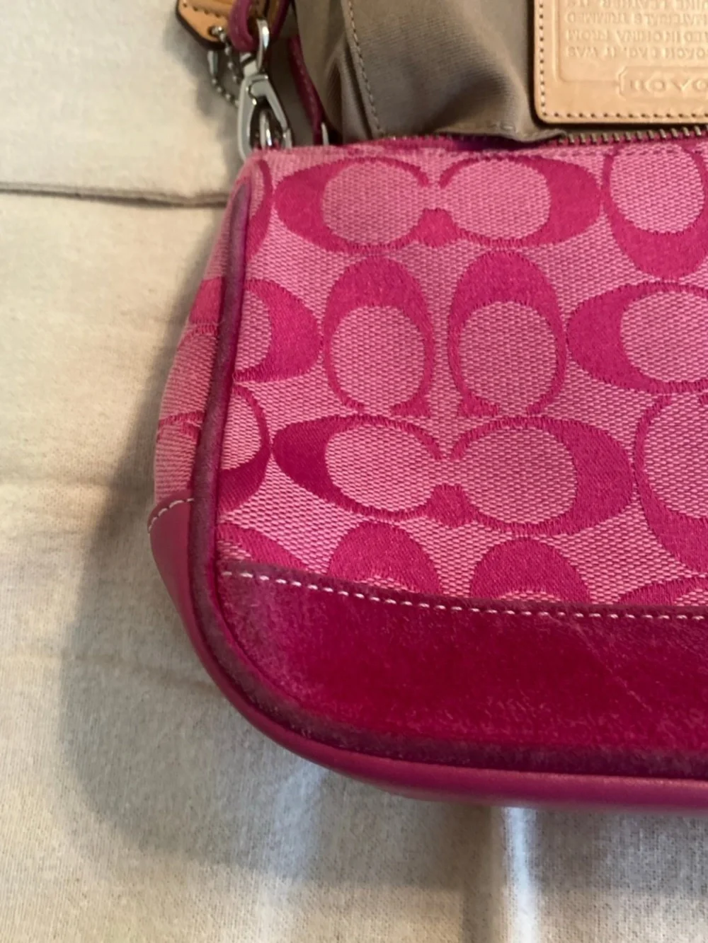 Rare Authentic Vintage Coach Pink Signature Demi Mini Shoulder Bag – Style 6094